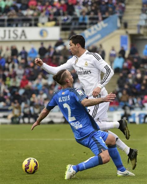 Great win of real madrid against getafe cf at coliseum alfonso perez with goals by david soria on own door, varane and modric #getaferealmadrid j19 laliga. Getafe vs R. Madrid en directo y en vivo online - MARCA.com