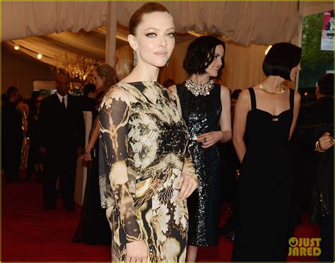 Amanda Seyfried Met Ball 2013 Red Carpet Photo 2865174 Amanda