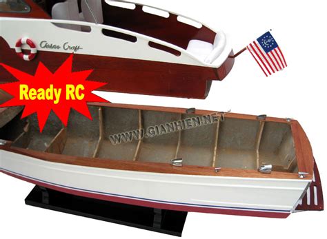 Model Boat Chris Craft Cabin Cruiser 1956