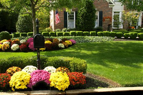 Showcase A Beautiful Fall Garden With Simple Landscaping