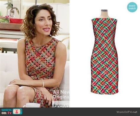 Delias Checked Sleeveless Dress On Girlfriends Guide To Divorce