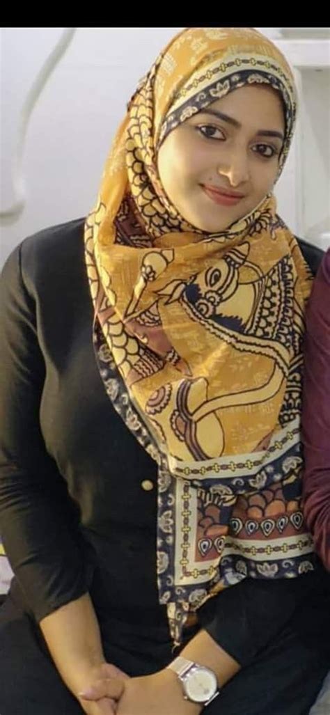 Pin By Md Kazol On Abaya Arabian Beauty Women Beautiful Muslim Women