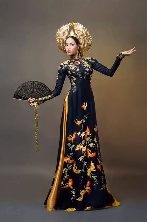 Pin By Karissa Hosek On Ao Dai Ao Dai Fashion Traditional Dresses