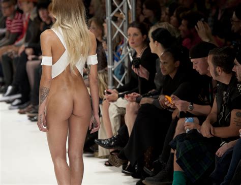 Naked Tits On The Catwalk Porn Photos