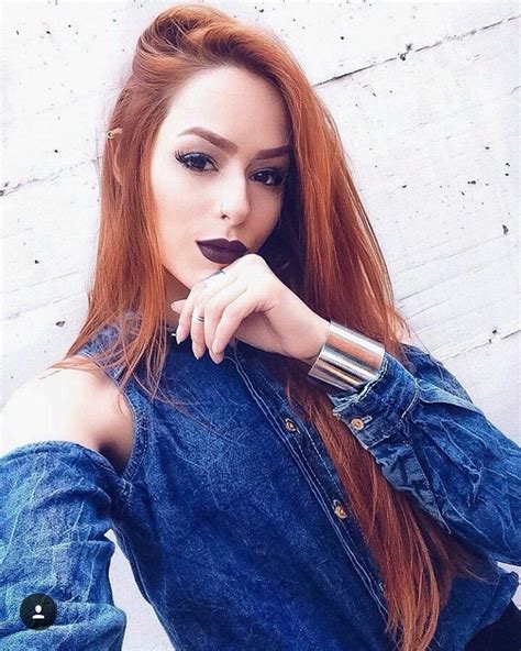 Pin By Elif Tatli On Saç Modelleri Open Shoulder Tops Redheads