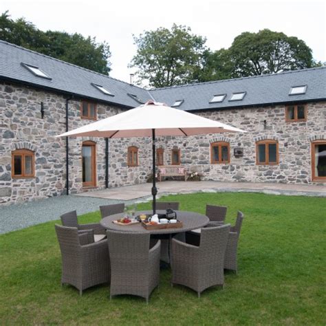 Photos Of Castell Courtyard Group Holiday In Wales
