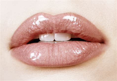 8 Consejos Para El Cuidado Y Maquillaje De Tus Labios