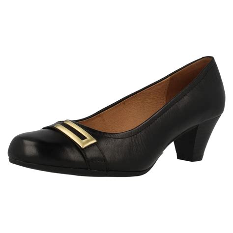 Ladies Clarks Smart Wide Fitting Court Shoes Fearne Shine