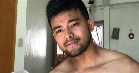 Shirtless Filipino On Instagram JC Tan Tries Healthy Meals PH