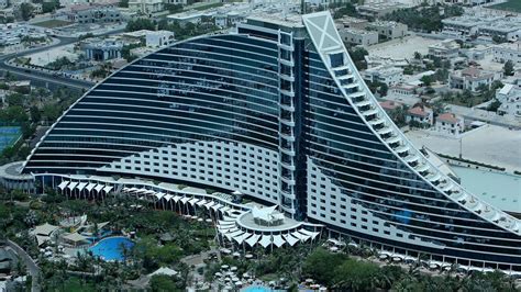 Dubais Jumeirah Beach Hotel To Close In Two Months Time