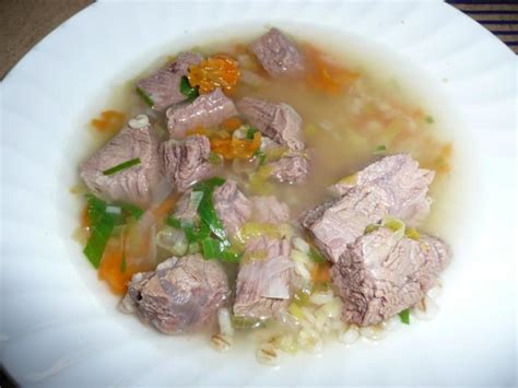 Graupensuppe mit Rindfleischeinlage Rezept