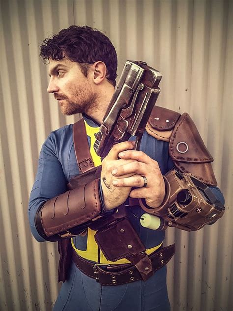 Sole Survivor Cosplay From Fallout 4 Cosplay Sci Fi Armor Fallout