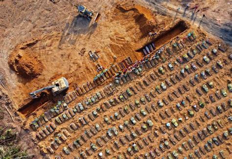 Utter Disaster Manaus Fills Mass Graves As Covid 19 Hits The Amazon