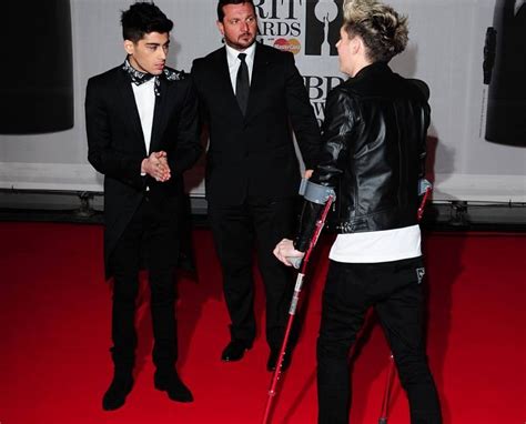 One Directions Niall Horan On Crutches And The Top Six Celebs In