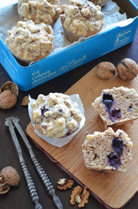 How To Make Blueberry Muffins With Streusel Topping