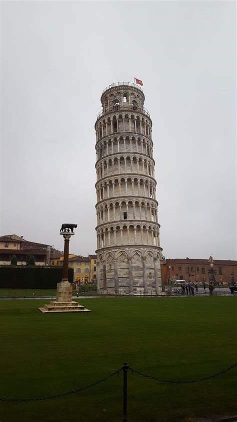 The leaning tower of pisa is one of the most remarkable architectural structures from medieval europe. HOW old is the Leaning Tower of Pisa (2019) - Leaning ...