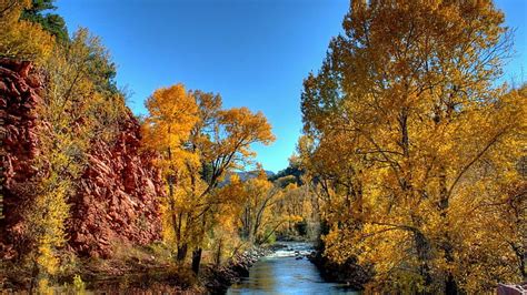 5120x2880px Free Download Hd Wallpaper Beautiful River In Autumn
