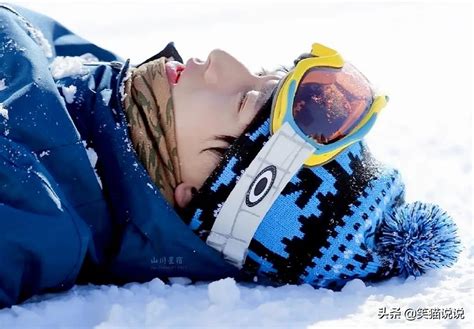cheng yi s ski photos were exposed 8 years ago long eyelashes and high nose are eye catching