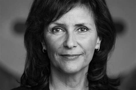 Inmiddels zijn de foto's van astrid joosten al gepubliceerd presentatrice astrid joosten en beau van erven dorens waren gisteren te gast bij linda's zomerweek. Astrid Joosten | Mesters Coaching, Counselling & Psychologie