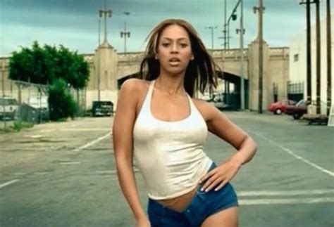 15 Years Later We Still Want To Wear Every Look In The “crazy In Love” Video The Fader