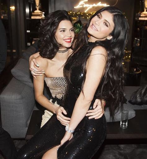 Who Would You Rather Kendall Or Kylie Celeblr