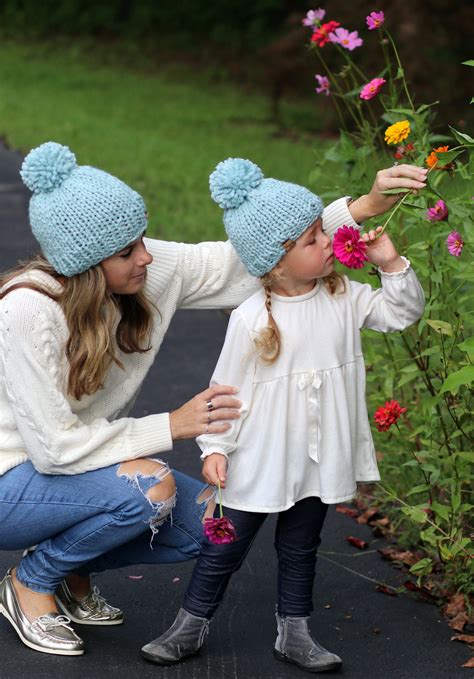 Mom And Me Knit Set Mother Daughter Hats Pom Hats Knitted Etsy