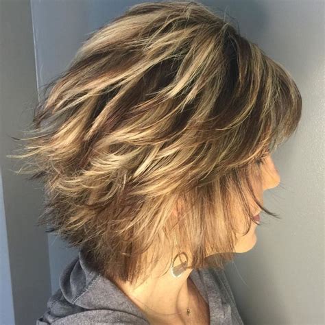 Over Short Feathered Hairstyle For Thin Hair In 2020 Modern