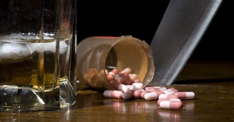 5 Reasons People Start To Abuse Drugs And Alcohol The Right Step
