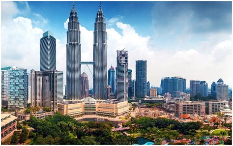 We present collection of kuala lumpur hd wallpapers in high quality and additional high resolution pictures and images for desktop, android and ios. PETRONAS TWIN TOWERS KUALA LUMPUR HD WALLPAPER | 9 HD ...