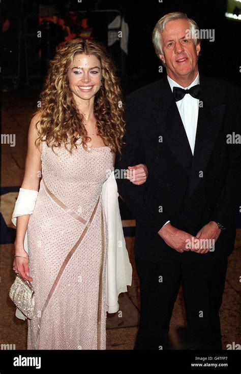 Denise Richards And Bond Hi Res Stock Photography And Images Alamy
