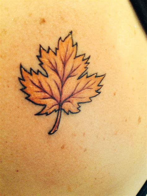 Maple Leaf Tattoo Tatoos Tattoos Autumn Tattoo Fall Leaves Tattoo