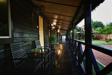 The hut serkam chalet hotel malacca. 10 Tempat Menarik Di Melaka, Ramai Tidak Tahu!