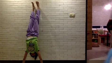 Handstands And Cartwheel Challenge Gymnastic Dirumah Gm The Spider