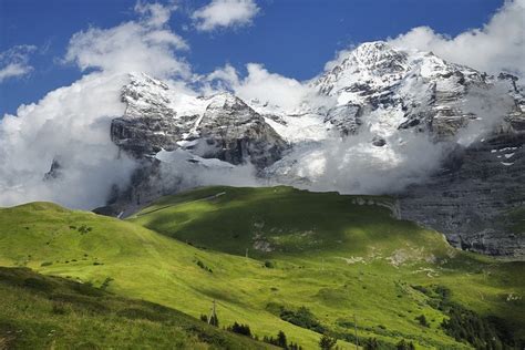 Eiger And Mönch Incredible Places Places To Go Places To See