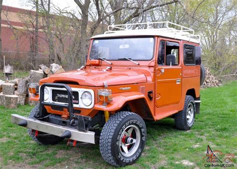 Toyota land cruiser 200 series. Toyota : Land Cruiser BJ40/FJ40