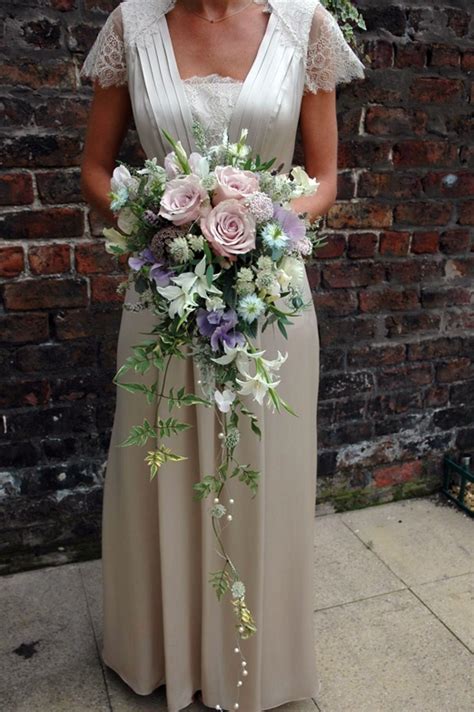 Modern Vintage Inspired Bouquets For Brides Who Want More