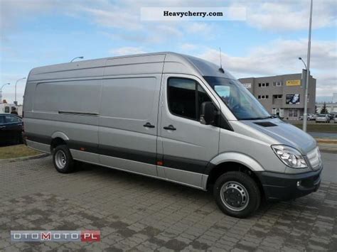 Mercedes Benz Sprinter 519 Cdi 2011 Other Trucks Over 7 Photo And Specs