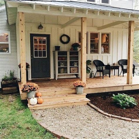 28 Beautiful Farmhouse Backyard Ideas Landscaping On A Budget