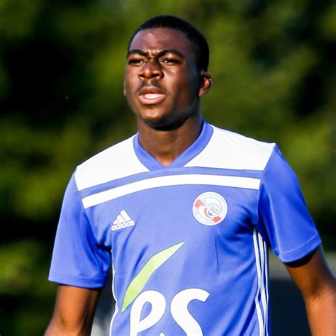 Please add the homepage on which the squad is supposed to be embedded. Joueur Youssouf Fofana - Onze Mondial