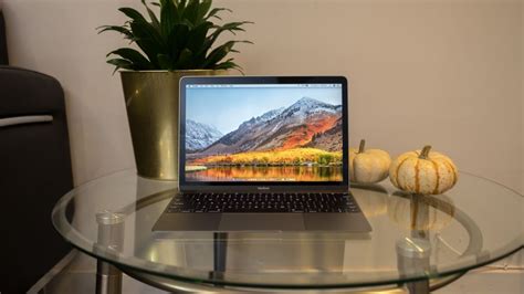 Apple Macbook 2017 Review Thin Light And Beautiful Techradar