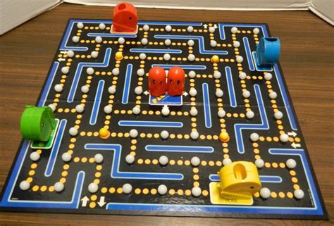 Pac Man Board Game 1980 Review And Rules Geeky Hobbies
