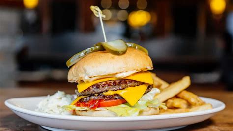 Edmonton Burgers Delivery 79 Restaurants Near You Doordash