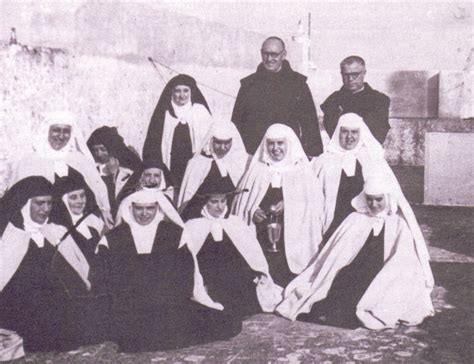 Ceremonia Y Rúbrica De La Iglesia Española Carmelitas Descalzas Hábitos Religiosos