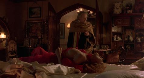 Nude Video Celebs Sadie Frost Nude Bram Stokers Dracula 1992
