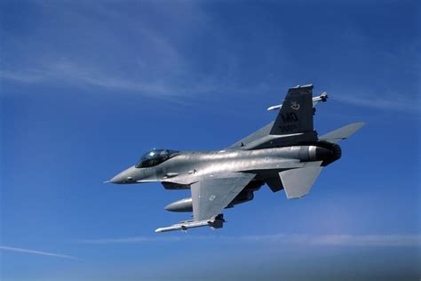 F 16 Fighting Falcon Lockheed Martin