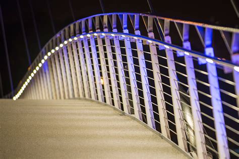 Led Handrail Provides Safe Passage Over Christchurch Bridge Schréder