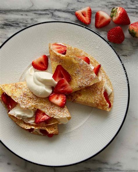 Strawberry Crepes Recipe Recipe Strawberry Crepes Sweet Crepes Food