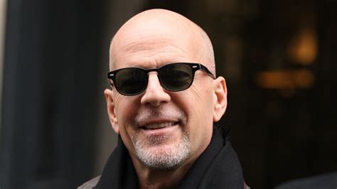 Bruce Willis Smiling Wallpaper Wallpaper Hd Celebrities 4k Wallpapers