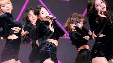 Kpop News Fans Claim This Is Aoa’s Sexiest Outfit Yet Youtube