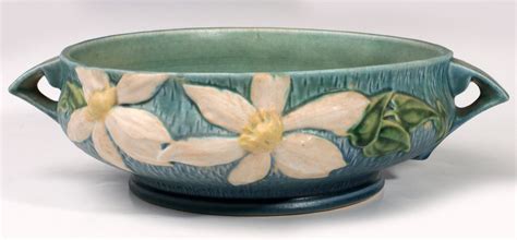 #37: A ROSEVILLE 'CLEMATIS' ART POTTERY CONSOLE BOWL